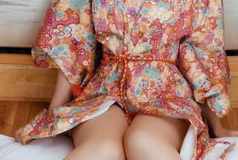 果团网推出：下载纹身女的美图，看看有没有拍到你心中的“她”。