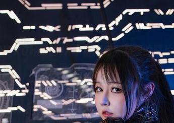 在KANEKO咔喵的JK宇宙漫游：免费的照片，让你看见不一样的她！