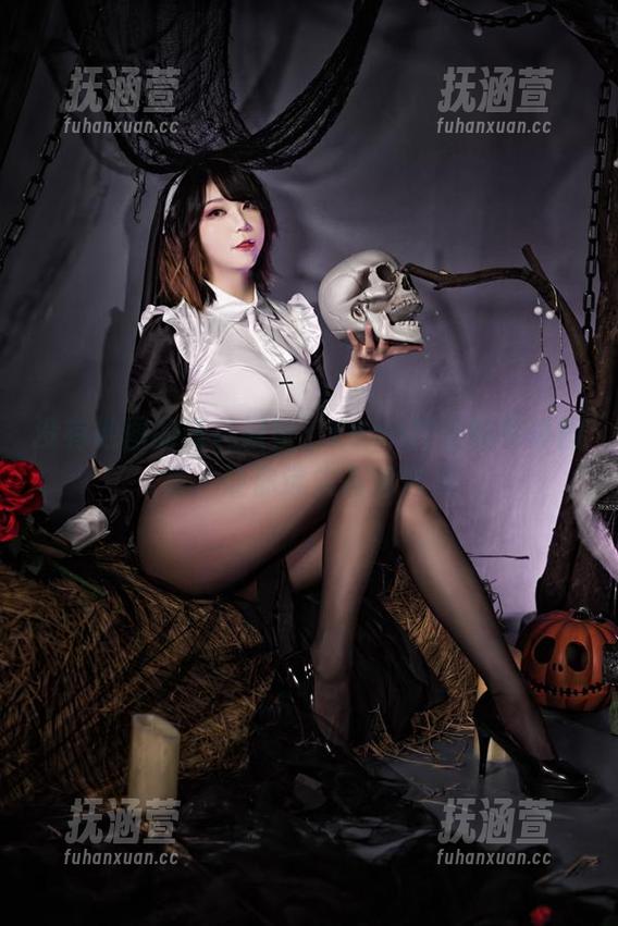 没有地图的蓝色妖姬：Leah梓未的写真图集，让你迷失在色彩里
