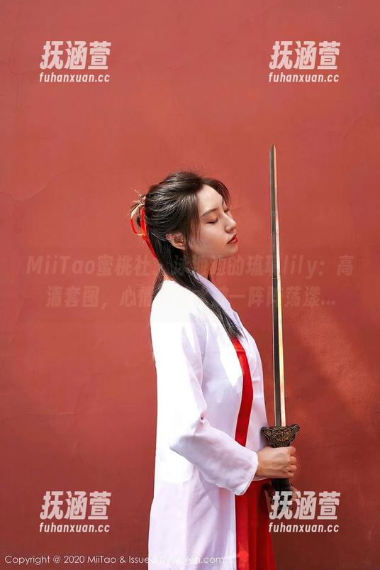 MiiTao蜜桃社-琉璃lily MiiTao蜜桃社 - 泳池边的琉璃lily:高清套图,心情跟着水波一阵阵荡漾...