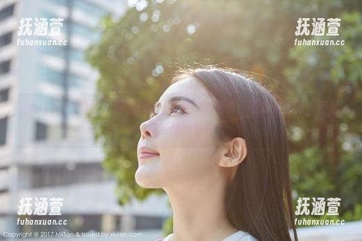 MiiTao蜜桃社-露西Lucy MiiTao蜜桃社 - 露西Lucy的死库水图包:不只是泳装,还是一场梦境的旅程!