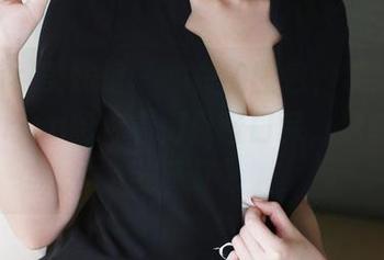 MyGirl美媛馆 – 免费的图包，学妹绮里嘉Carina给你看得目瞪口呆，这画风太逆天了。
