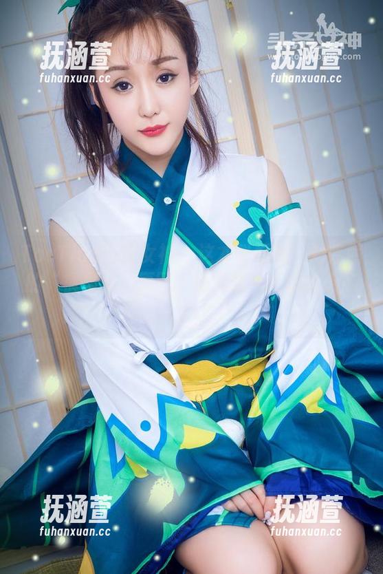 TouTiao头条女神 - 这才叫福利！刘芸熙的“裤里丝”原图，感觉整个人都被治愈了！