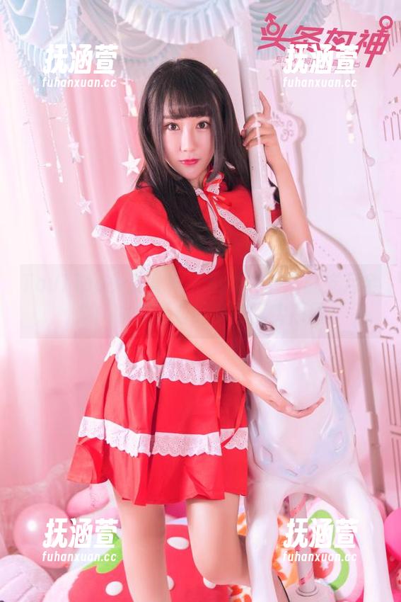 TouTiao头条女神 - 幻雪儿的浴缸岁月全集：水里藏着的梦与真实原图
