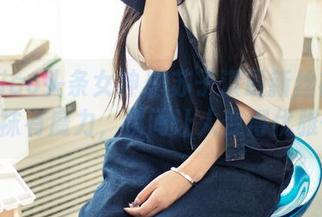 TouTiao头条女神 – 苏子淇最新丝袜分享：丝袜有魔力，瞬间让人变得优雅+1！