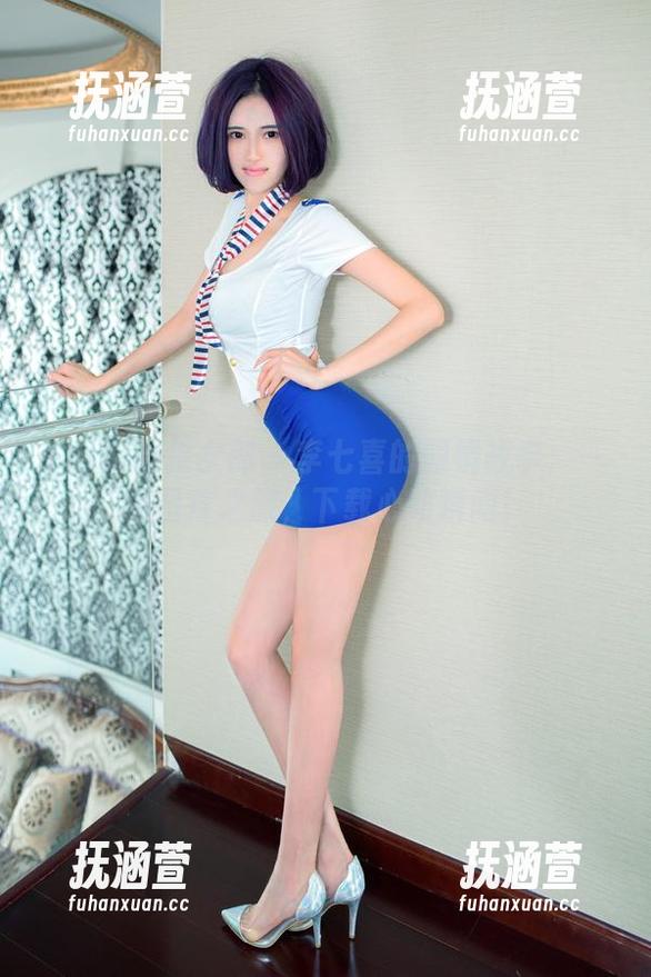 TuiGirl推女郎 - 李七喜的眼镜故事：一场图库之旅，下载心动瞬间！