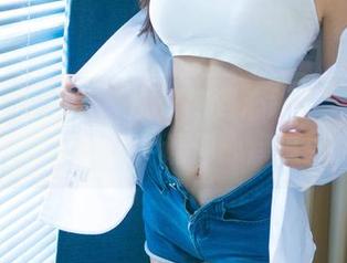 UGirls尤果网 – 从棉袜到心跳：尹凌儿的私拍合集，让你心痒痒！