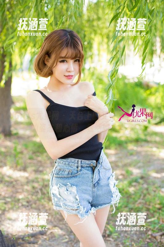 UGirls尤果网-艾霓莎 UGirls尤果网 - 天台上的艾霓莎全集:她的姿态和心情,竟然如此自在