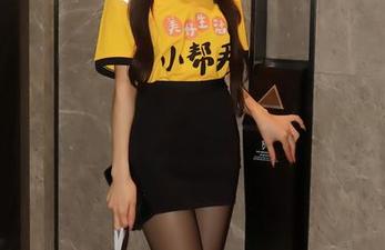 Xiuren秀人网 – 在线肖像大赏，CherryBlessU的自拍真是看得我心痒痒！
