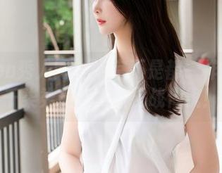 Xiuren秀人网 – 浴室不是都一样？看九千柒柒最新更新挑战传统！