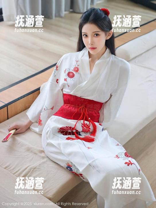 Xiuren秀人网-伊小七MoMo Xiuren秀人网 - 下载伊小七MoMo的户外写真,明天的咖啡都能香好几倍!