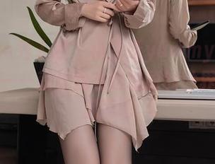Xiuren秀人网 – 小蛮妖yummy的兔女郎套图——就让我在这瑰丽的世界里自我沉醉吧