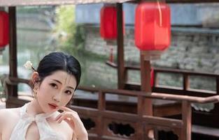 Xiuren秀人网 – 徐安安的丝袜图集：定制之美，绝对让你眼前一亮！