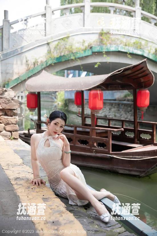 Xiuren秀人网-徐安安 Xiuren秀人网 - 徐安安的丝袜图集:定制之美,绝对让你眼前一亮!