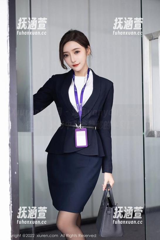 Xiuren秀人网-沐言yanyan Xiuren秀人网 - 沐言yanyan,兔女郎在线,光影中那些隐秘的小幻想