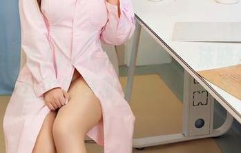 Xiuren秀人网 – 新鲜出炉：沫晓伊baby在灰丝中的各种姿态，快来看看！