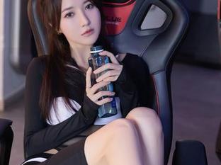 Xiuren秀人网 – 双马尾套图：白小喵给你不一样的写真享受，能感受到吗？