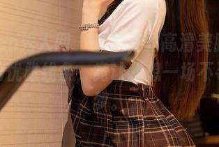 Xiuren秀人网 – 软软子的高清美脚，作品中的优雅线条，竟让我想一场不寻常的梦。