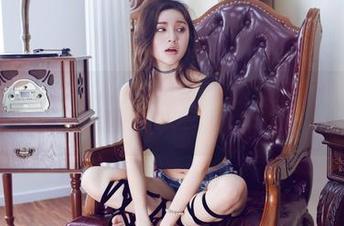YouWu尤物馆 – 木木hanna的夏天美图，明明在家里也觉得阳光洒在身上，真有意思？
