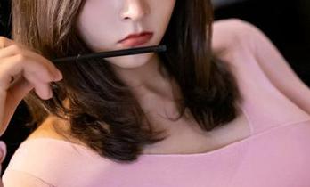 丽柜 – 一次泳池写真，然然用水的流动拯救了我无聊的夏天！