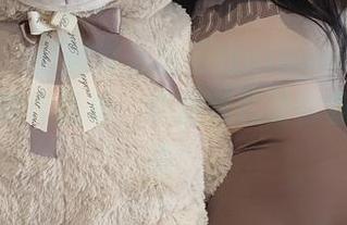 微密圈 – 打破常规的俏妞qiaoniu66：她的写真作品集，挚爱献礼让你重新定义美！