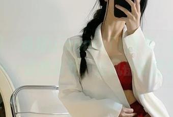 微密圈 – 俏妞qiaoniuTT图集：粉色瑜伽裤——你追我赶，连风都要回头看！