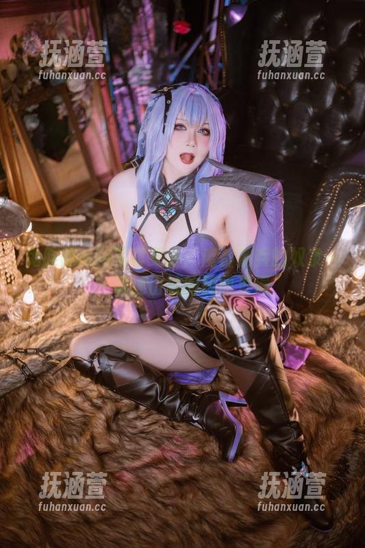 兔胖胖min写真更新：魔都精兵的奴隶——讲述山城的绮丽浪漫