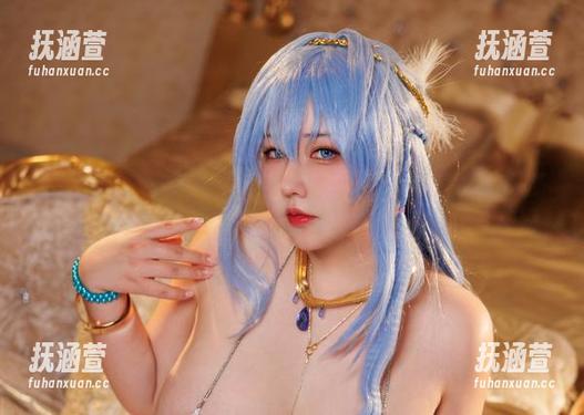 咔喵KANEKO的“㭴野泳装㭴野”：感觉这不是普通的泳装，简直就是艺术！我的心已经飞去海边…