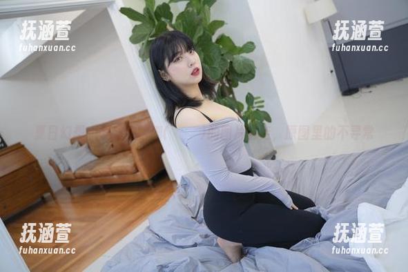 夏日幻想：跟随宋哈娜(송하나)的图片游走，原图里的不寻常