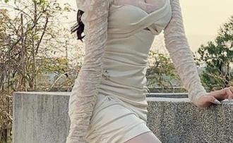 微密圈 – 徐莉芝Booty秘密花园交接套图：每一张都有故事，或者没有…