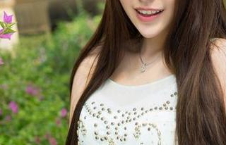 推女神 – 程彤颜的JK美图：我太会心动了，果然是颜值担当