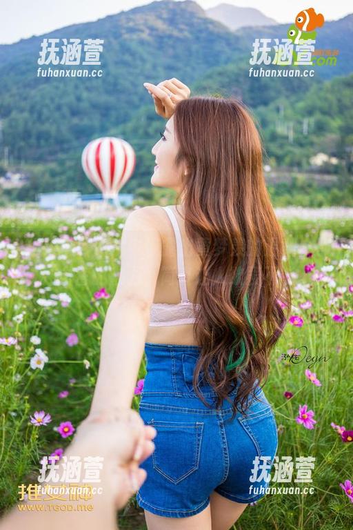 推女神 - 图片中流露出黄梦羡的温柔，那种含蓄的魅力，简直让人欲罢不能。
