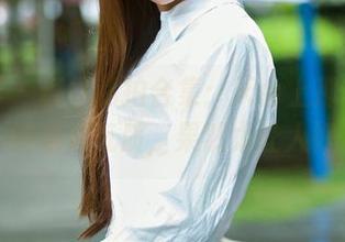 推女郎 – 杨伊私拍合集：天台上那股‘我要飞’的飘逸气质，果然太让人好奇了！