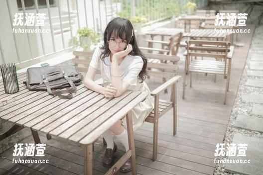 木绵绵OwO的旗袍风格——让图库里的作品变得另有深意，哈哈！