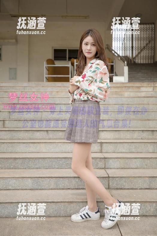 梦丝女神-灵唯 梦丝女神 - 穿上灵唯的职业装,即使在办公室也能感受到迷人的气息合集!