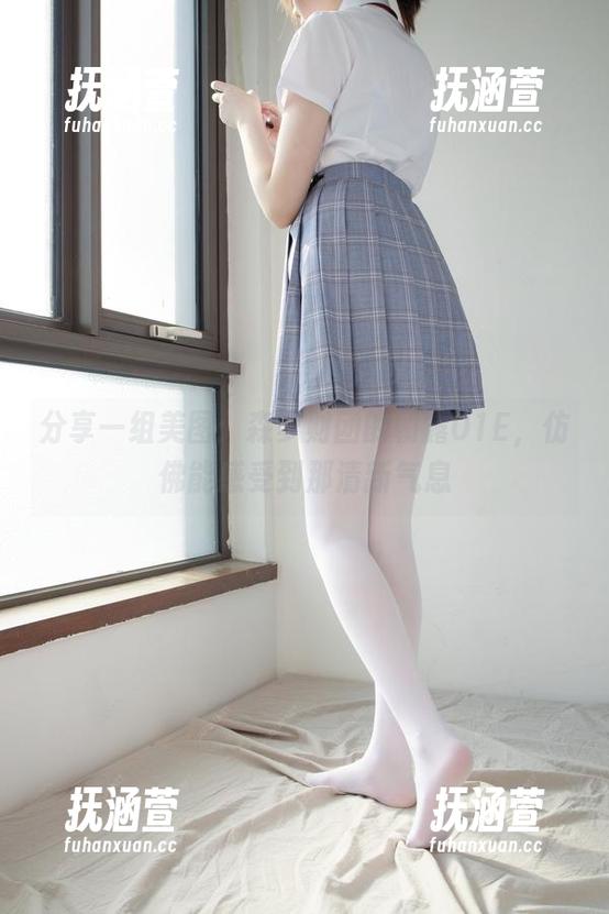 森萝财团 分享一组美图:森萝财团的朝露01E,仿佛能感受到那清新气息