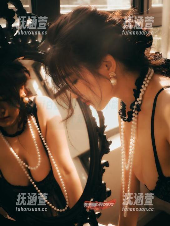 樱晚gigi白丝的写真，能不能给我的墙换个新装？