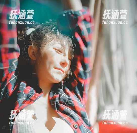樱晚gigi的全套KISS图集：这种感觉，难以言喻，反正就是甜！