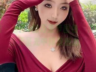 微密圈 – 洁己u的万圣节图包，看她如何在无圣光中释放魅力！