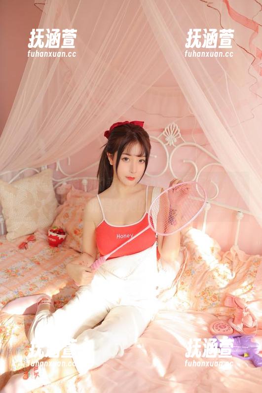 猫九酱与瑜伽的奇妙联动：精选图片，让人不自觉沉浸在她的每一个动作里