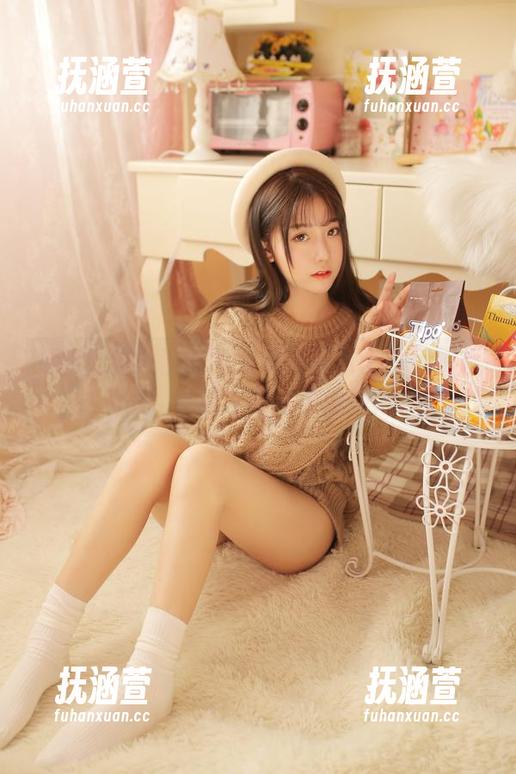 猫九酱 更新!猫九酱的图包带来超小比基尼眼镜娘,真想立即飞去海边!