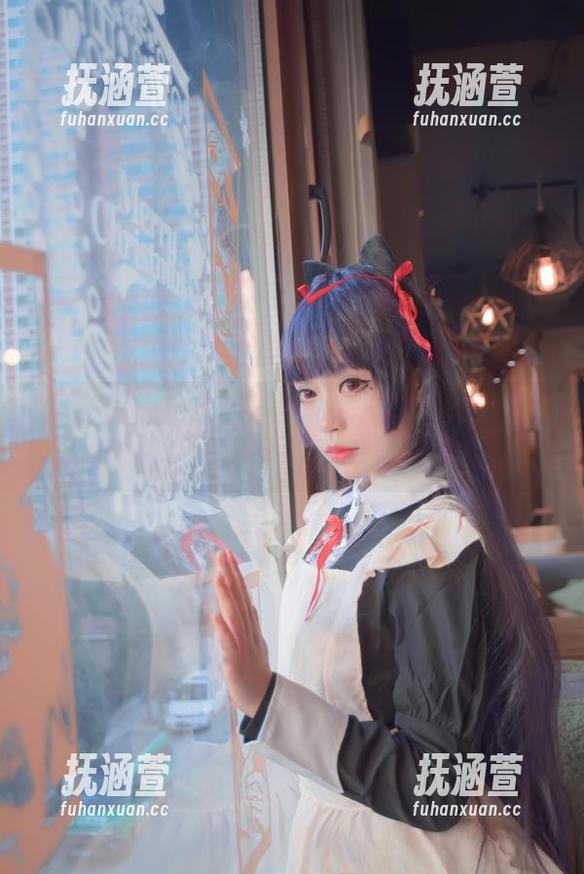 白易子教主的美足写真，仿佛在跟我悄悄说话…