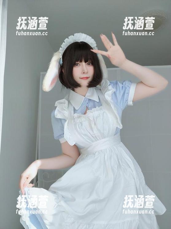 白银81最新作品上线，缤纷套装让我忍不住想要赞叹：这种气质谁能抵挡啊？