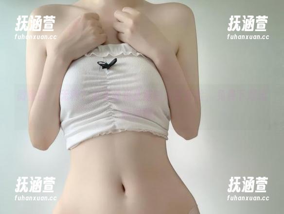 微密圈 - 无聊？来看看相扑猫的浴缸探险，免费下载逗趣时刻！
