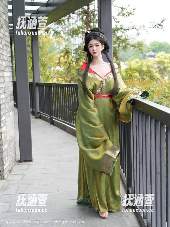 秀人网 - Cris_卓娅祺全集：美丽到令人窒息，性感到让人想要探个究竟！