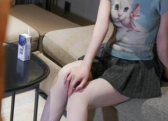 秀人网 – 刘婷婷的办公室私房作品：工作与美好的一线之隔