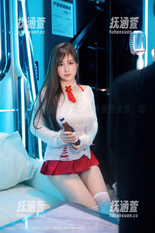 秀人网-南乔 秀人网 - 黑丝的引力:南乔原图资源,吸引力满分哦!