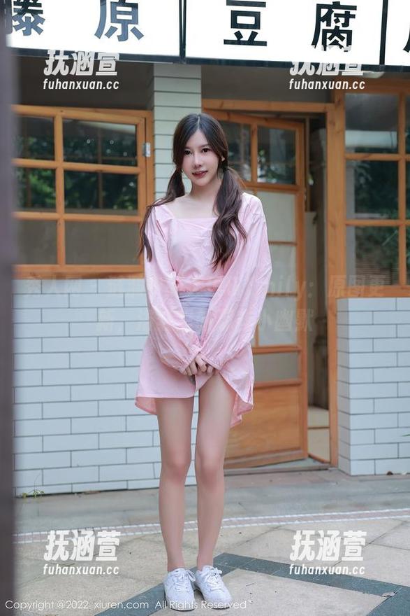 秀人网-大琪琪Emily 秀人网 - 涟漪中的大琪琪Emily:原图更新,浴缸里的那些小幽默