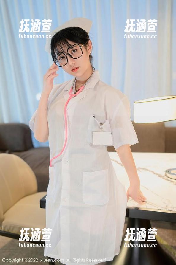 秀人网 - 快来观看这个果儿celia白色合集，搞得我都想去买一身白衣服！