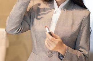 秀人网 – 绮里嘉Ula带你进入，她的女仆世界：这份私拍资源，绝对要小心翼翼！